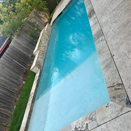 Briscoe Getaway Villa